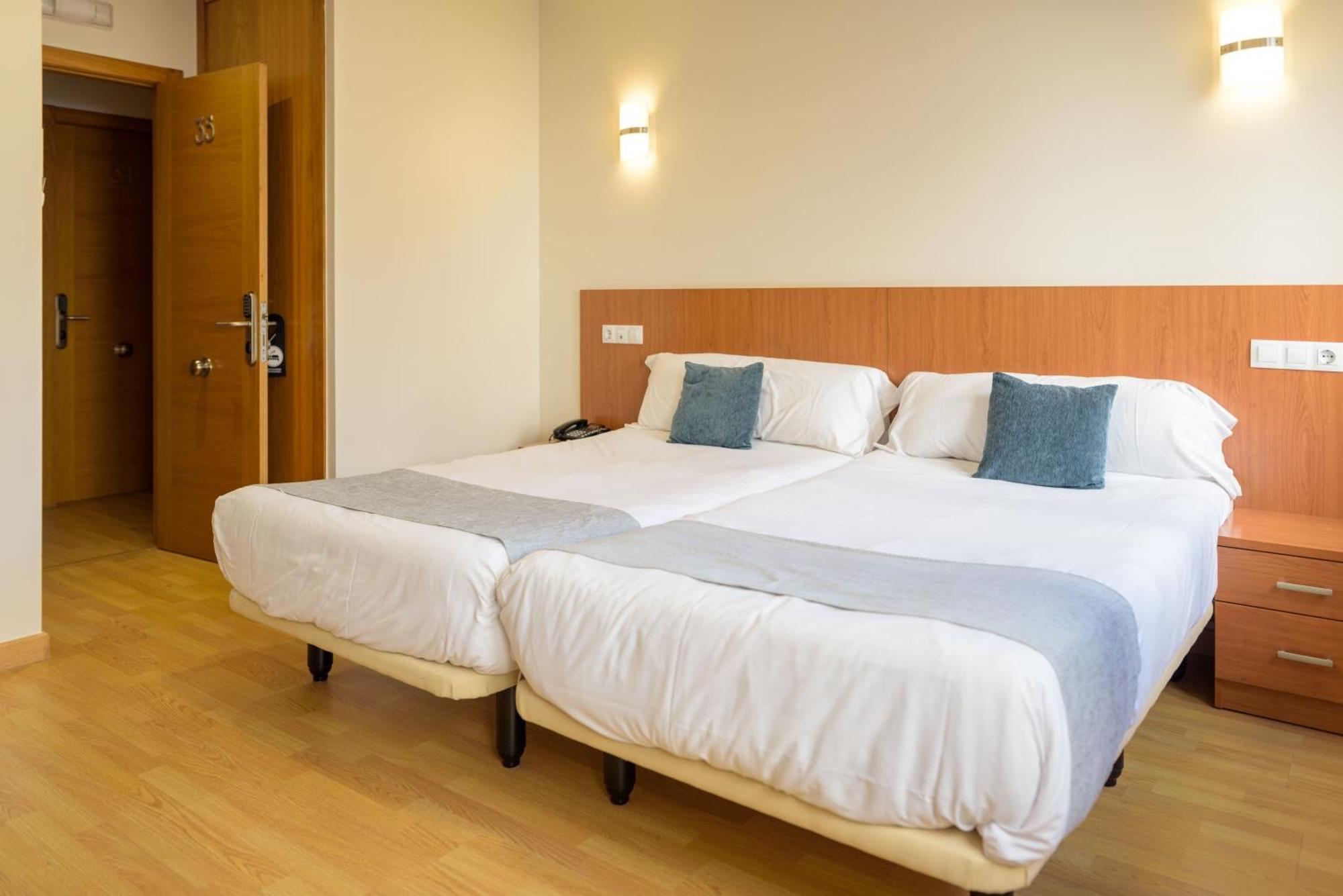 Hotel Alda Fogar Do Marineiro รีบาเดโอ ภายนอก รูปภาพ
